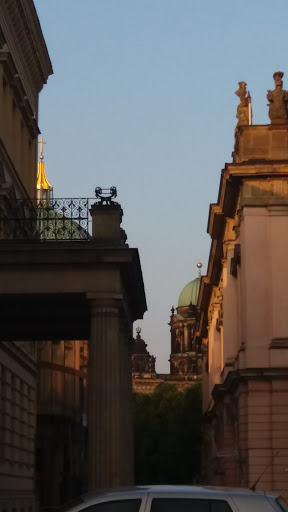 Palais am Festungsgraben