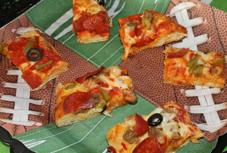 Serving DiGiorno Pizza Strips with My Football Ice Cream Cake Recipe #GameTimeGoodies