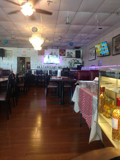 Restaurant «Lucky City Restaurant», reviews and photos, 5574 W Sample Rd, Margate, FL 33073, USA