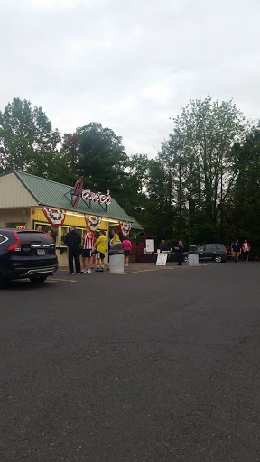 Ice Cream Shop «Janes Ice Cream», reviews and photos, 137 Neyhart Rd, Stroudsburg, PA 18360, USA