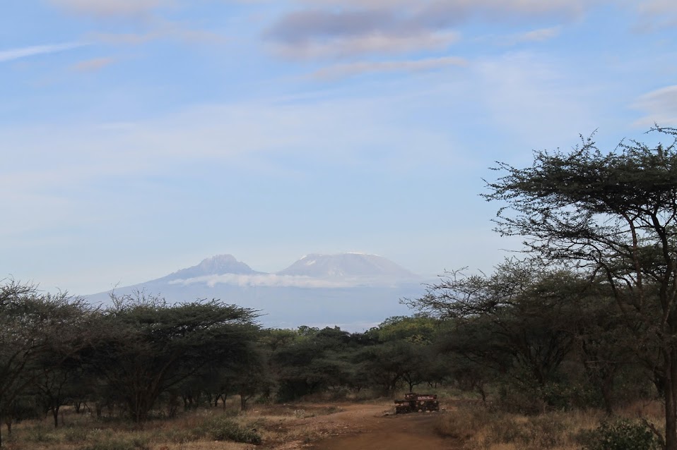 Кения 8 дней сафари - Масаи Мара, Хеллс Гейт, Амбосели, Цаво Вест