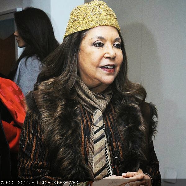 Ritu Kumar at contemporary artist Gigi Scaria's a solo exhibition, Dust, held in New Delhi. Ritu Kumar at contemporary artist Gigi Scaria's a solo exhibition, Dust, held in New Delhi.