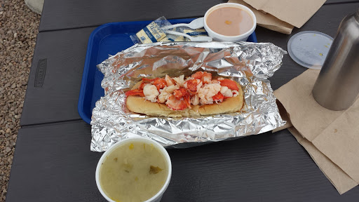 Seafood Restaurant «Lobster Shack», reviews and photos, 7 Indian Neck Ave, Branford, CT 06405, USA