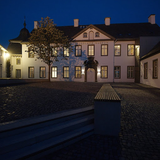 Sauerland-Museum logo