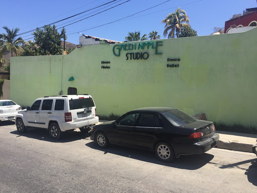 GREEN APPLE STUDIO, Calle Cabo San Lucas, Centro, Lienzo Charro, 23450 Cabo San Lucas, B.C.S., México, Escuela de baile | BCS