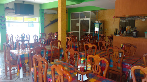 Restaurant Panchita 2, 21 93570, Carlos Prieto & Calle Centenario, Tecolotitlán, Tecolutla, Ver., México, Restaurante de comida para llevar | VER