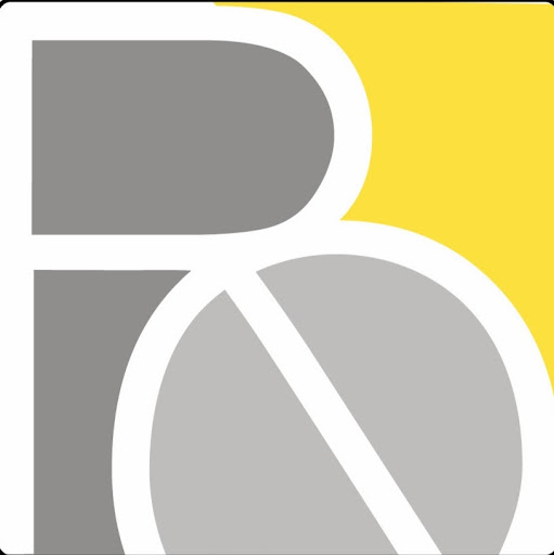 Robert Ortiz Photography logo