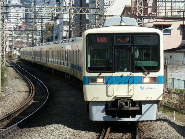 小田急電鉄　快速急行　大和行き　8000形(東京電力計画停電に伴う運行)