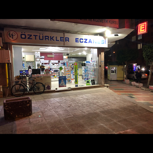 Öztürkler Eczanesi logo