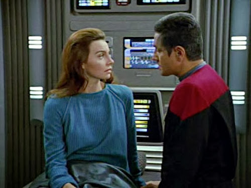 Star Trek: Voyager, 1x11