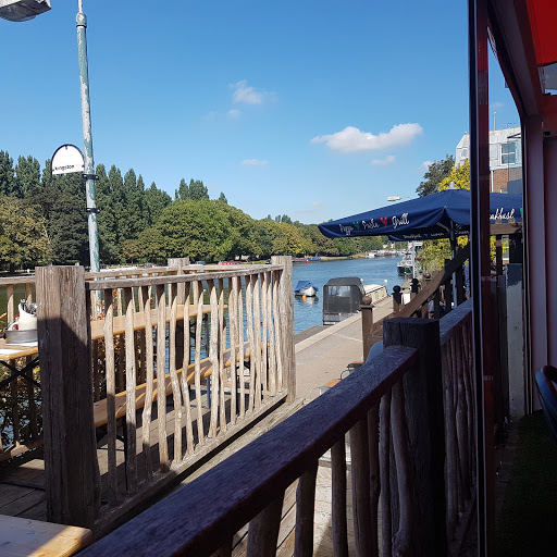 Narenj Persian Restaurant