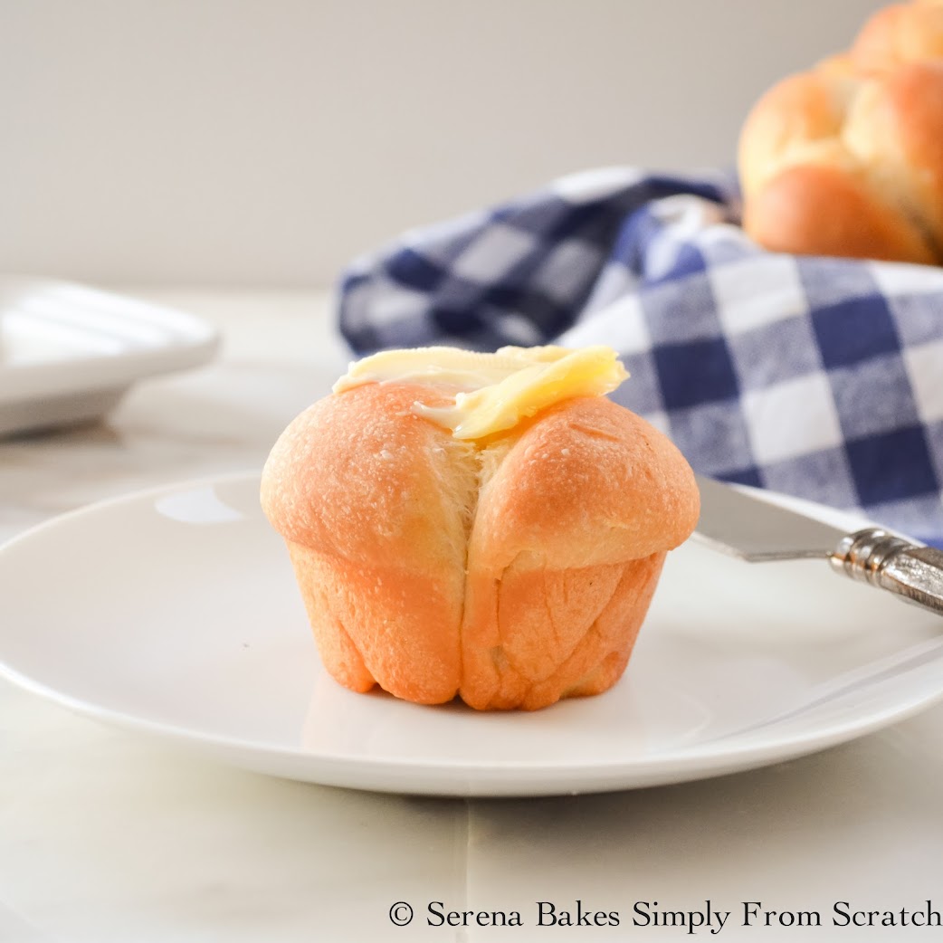 Clover Leaf Dinner Rolls