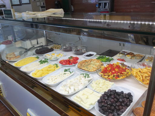 Nejla Hanımın Meşhur Laz Böreği