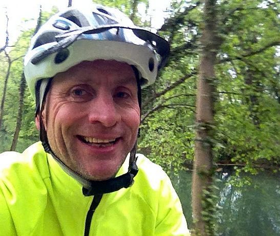Selfie: Chris on the Bike am Rhein-Rhone-Kanal/Canal du Rhône au Rhin