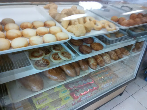 Bakery «Cafeteria Panaderia Central Colombian Bakery», reviews and photos, 12788 Veterans Memorial Dr, Houston, TX 77014, USA