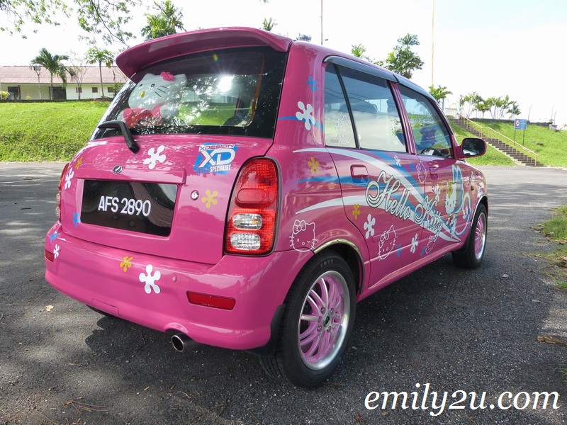 Pink Hello Kitty Car