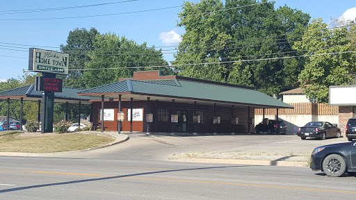 Restaurant «Hicks Home Town Drive-In», reviews and photos, 1311 Washington St, Chillicothe, MO 64601, USA
