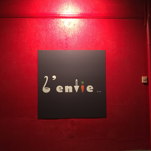 L Envie logo