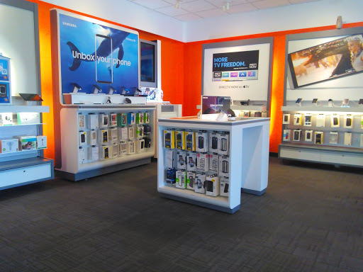 Cell Phone Store «AT&T», reviews and photos, 12599 Biscayne Blvd, North Miami, FL 33181, USA