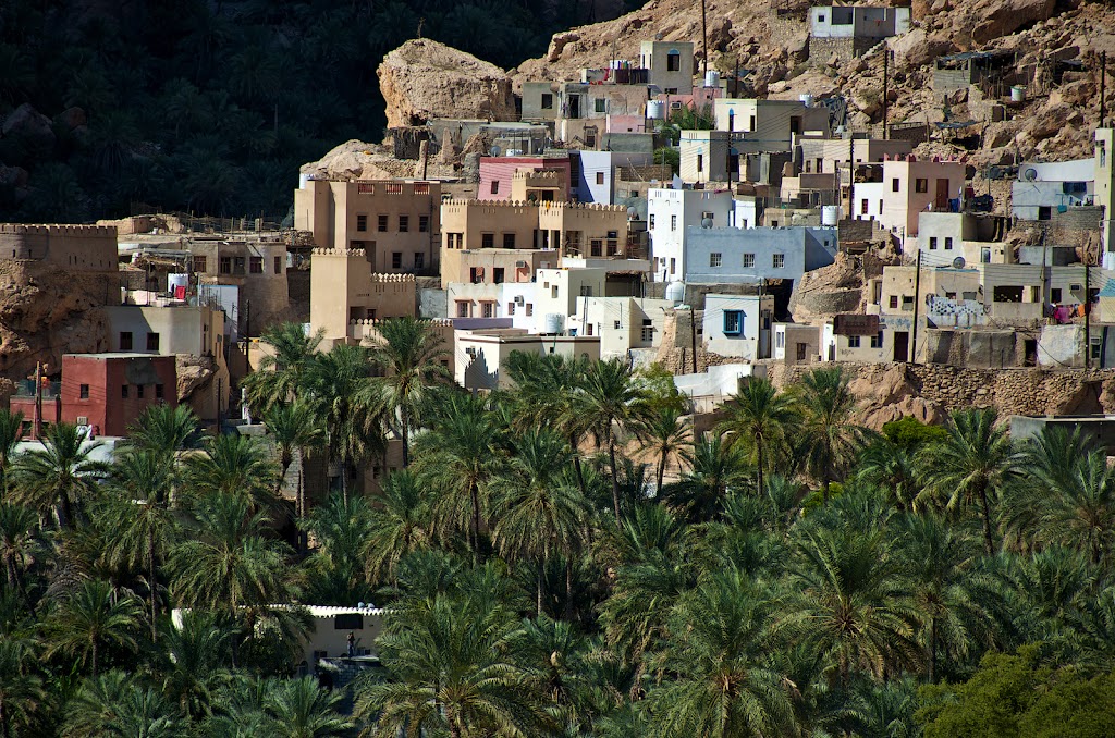 Audi Q5 to Wadi Tiwi in Oman