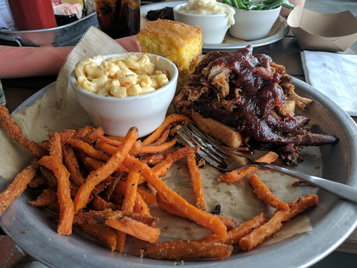 Barbecue Restaurant «Oak & Embers Tavern», reviews and photos, 8003 Mayfield Rd, Chesterland, OH 44026, USA