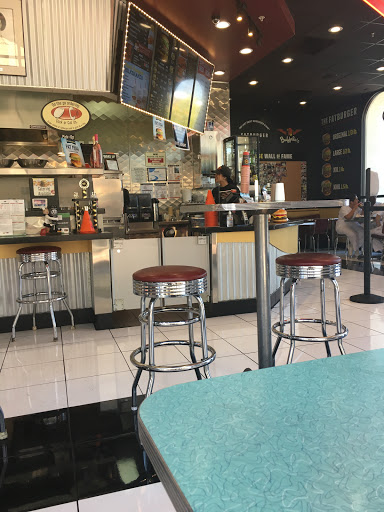 Hamburger Restaurant «Fatburger», reviews and photos, 501 E Albertoni St, Carson, CA 90746, USA