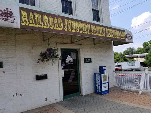 Restaurant «Railroad Junction Family Restaurant», reviews and photos, 301 S Burhans Blvd, Hagerstown, MD 21740, USA
