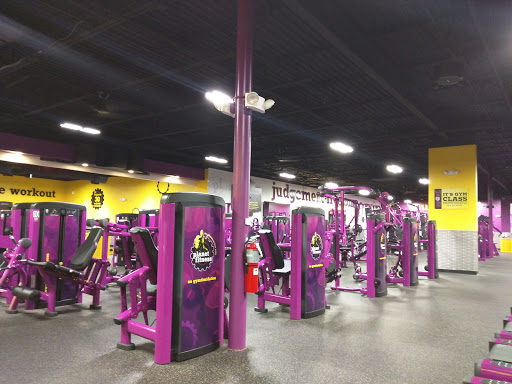 Gym «Planet Fitness Jacksonville (Promenade Shopping Center), FL», reviews and photos, 8595 Beach Blvd, Jacksonville, FL 32216, USA