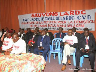 Des opposants lors d’une rencontre politique le 31/03/2014 dans la salle Fatima à Kinshasa. Radio Okapi/Ph. John Bompengo