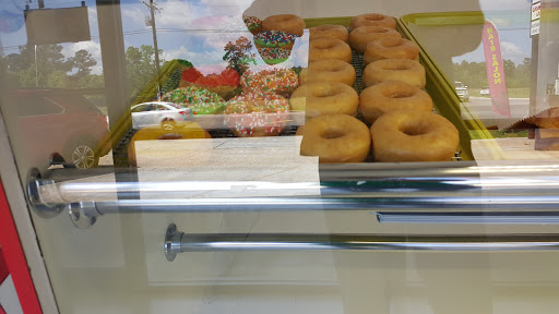 Donut Shop «Delicious Donuts», reviews and photos, 25765 LA-16, Denham Springs, LA 70726, USA