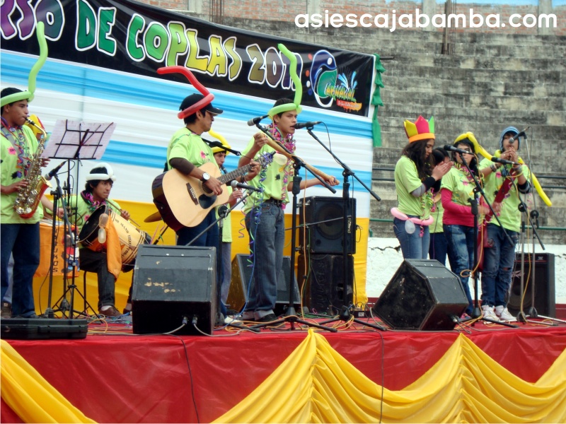 Coplas de Carnaval de Cajabamba 2011 (Fotos )