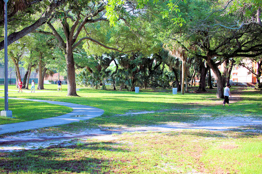 Park «Oak Grove Park», reviews and photos, 690 NE 159th St, Miami, FL 33162, USA