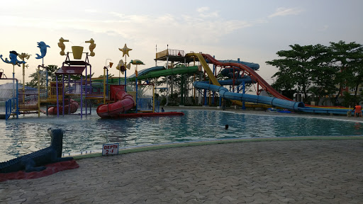Funtasia Water Park, Sampatchak-Parsa Road, Sampatchak, Patna, Bihar 804453, India, Amusement_Park, state BR