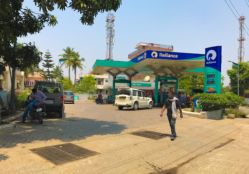 Reliance Petrol Pump, Kalambagh Road, Gannipur, Muzaffarpur, Bihar 842001, India, Diesel_Gas_Station, state BR