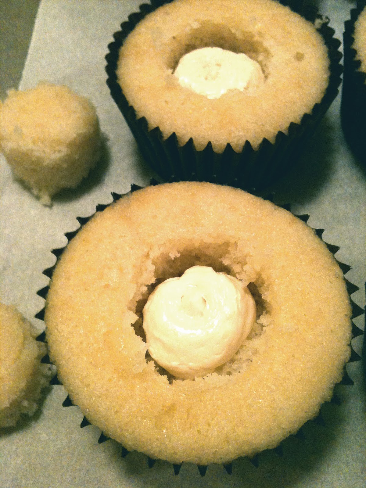 Dough and Batter: raspberry zinger cupcakes