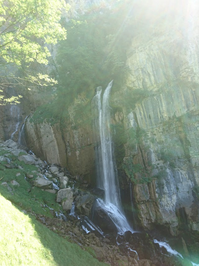 Seerenbach Falls