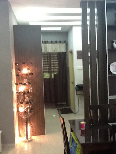 Anak Mama Manja Dapur Dapur Yg Direct Boleh Nampak Dr Pintu Masuk Utama Saya Dan Hasben Setuju Nak Buat Display Cabinet Seperti Gambar Di Atas La Letak Brg2 Hiasan