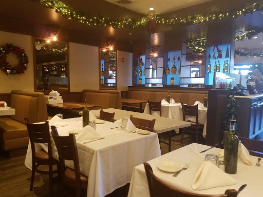 Italian Restaurant «La Scala», reviews and photos, 34 Vanderbilt Motor Pkwy, Commack, NY 11725, USA