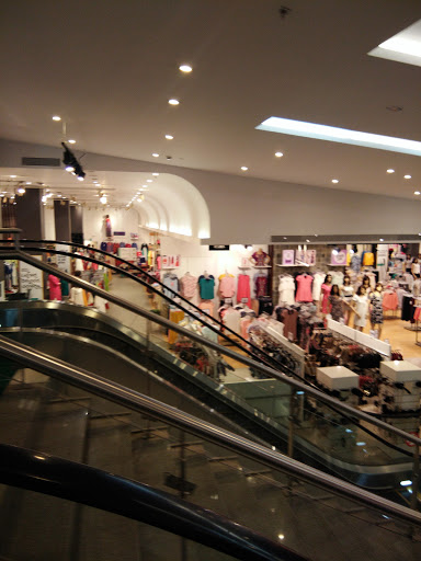 Pantaloons, Garuda Mall, No. 121 and 143, Makkaji Chowk Area, Near KR Circle, Mysuru, Karnataka 570001, India, Ladies_Clothes_Shop, state KA