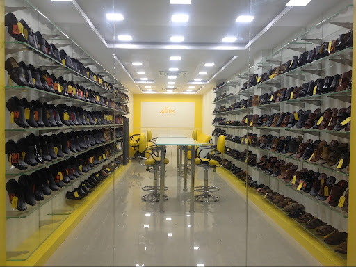 JIYAAD SHOE COMPANY, 17, B Block, Umpherson Street, Broadway, George Town, Chennai, Tamil Nadu 600108, India, Shoe_Wholesaler, state TN