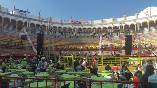 Plaza de Toros Monumental de Morelia, Jesús Solorzano 164, Nuevo Valladolid, 58190 Morelia, Mich., México, Recinto para eventos | MICH