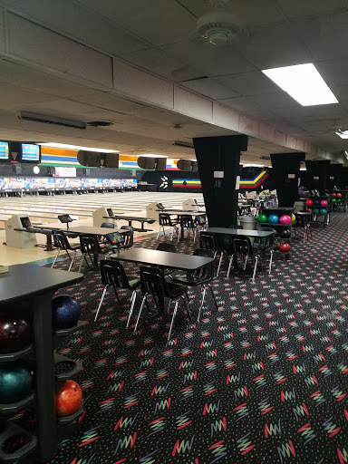 Bowling Alley «Val Lanes Recreation Center», reviews and photos, 100 Ashworth Rd, West Des Moines, IA 50265, USA