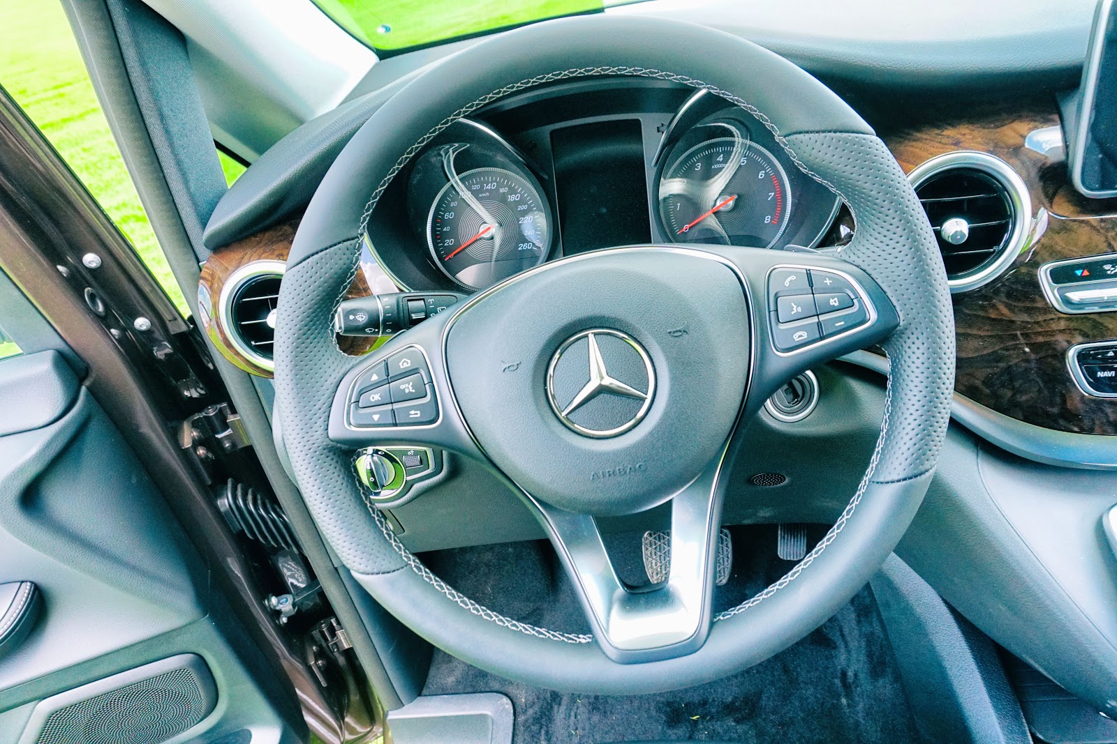 Mercedes Benz V Class 2016