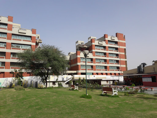 University School of Management Studies, GGS Indraprastha University, Sector 16 C, Dwarka, Delhi, 110006, India, University, state DL