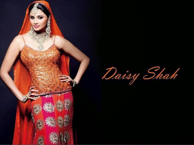 Daisy Shah Photos