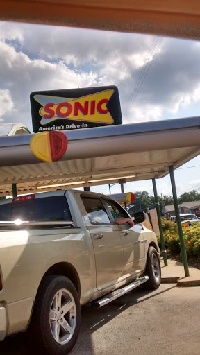 Fast Food Restaurant «Sonic Drive-In», reviews and photos, 511 Gault Ave S, Fort Payne, AL 35967, USA