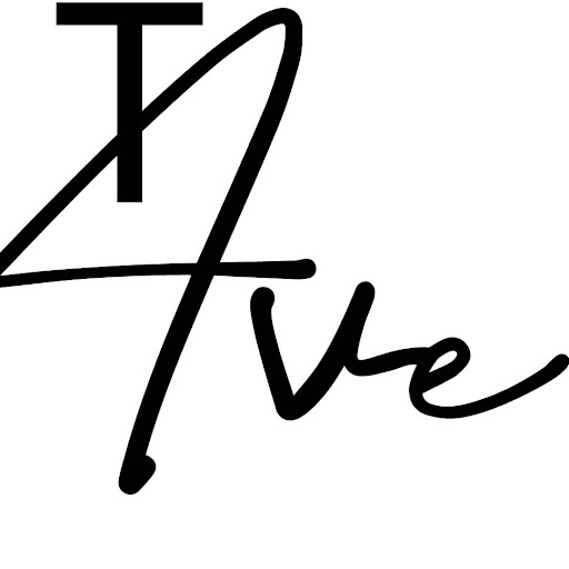 First Ave – Haare, Make-Up & Style logo