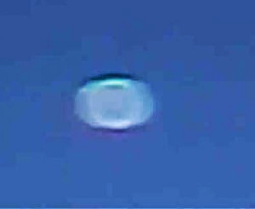 Ufo Sighting In Cedar Grove Tennessee On August 4Th 2013 Light Too Close For Falling Star Descends In West