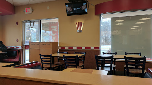 Fast Food Restaurant «KFC», reviews and photos, 525 Grand Army of the Republic Hwy, Somerset, MA 02726, USA