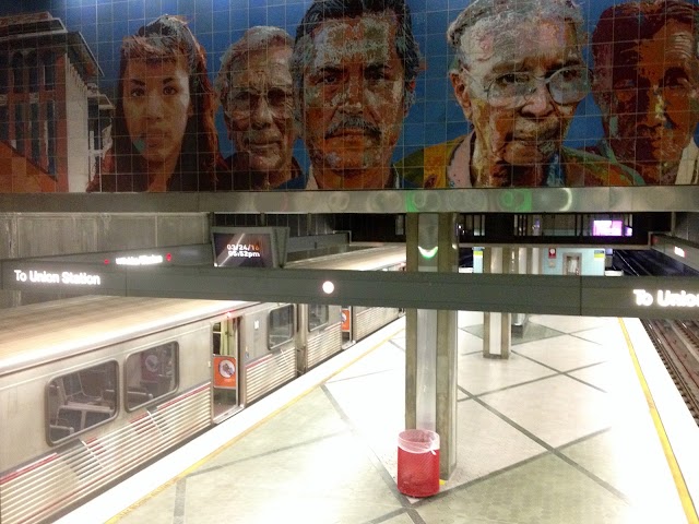 Wilshire / Western Station